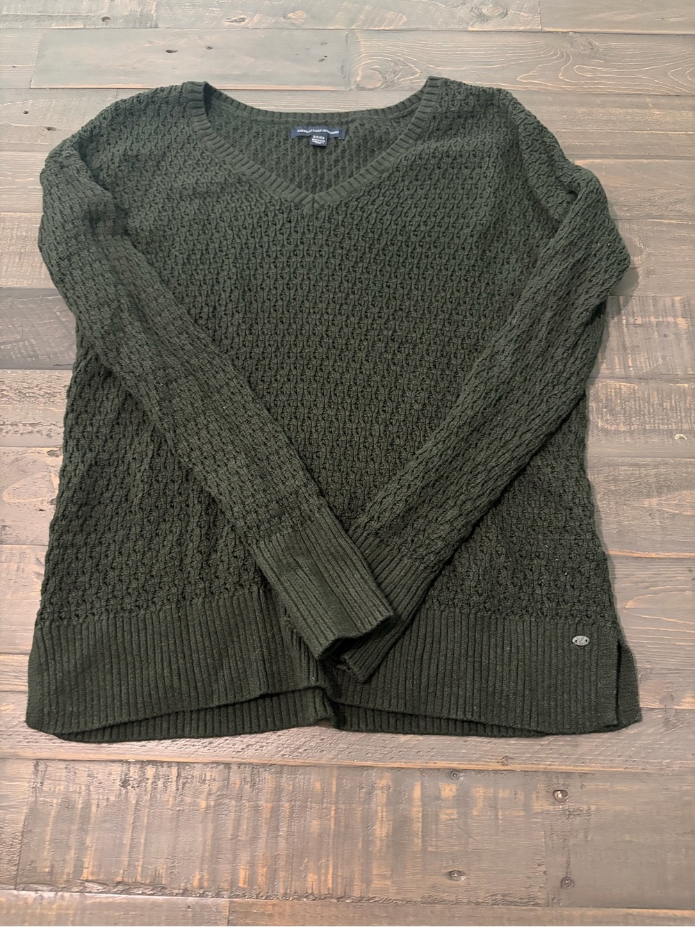 American Eagle Women’s Small Forest Green Textured V-Neck Knit Sweater